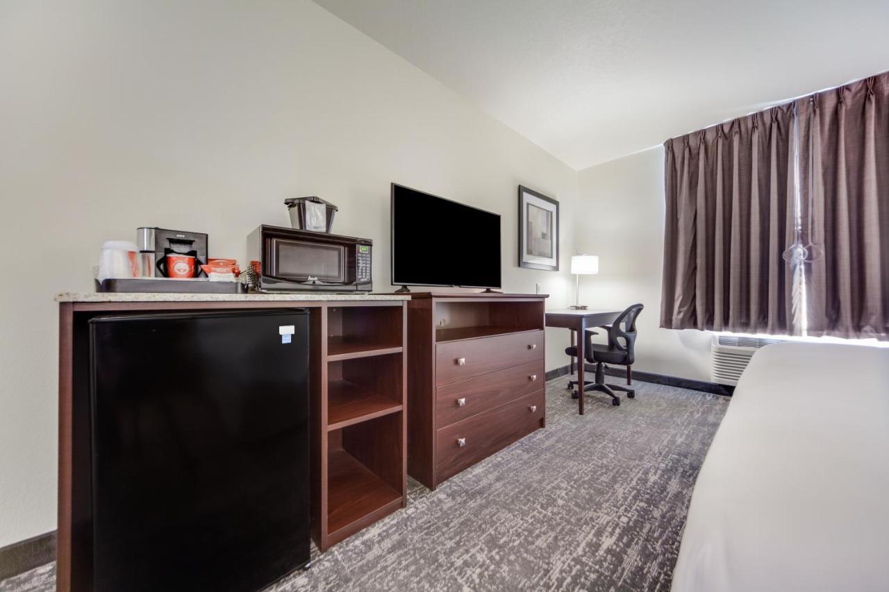 Cobblestone Inn&Suites - Holdrege Extérieur photo